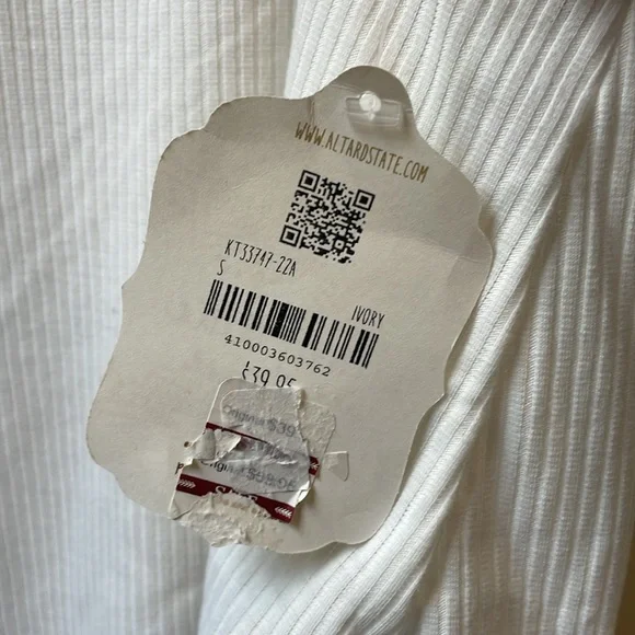 Altar'd State White Tank Top size small - Picture 4 of 4